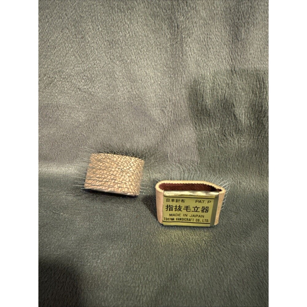 2 Tokiwa Handicraft C0 LTD Bunka Brush for Instant Fuzz Needlepoint Cross-Stitch